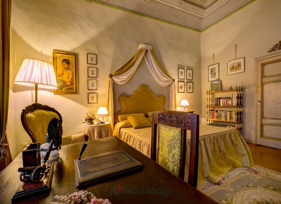 Residenza Storica Palazzo Ricciarelli Volterra Exterior foto