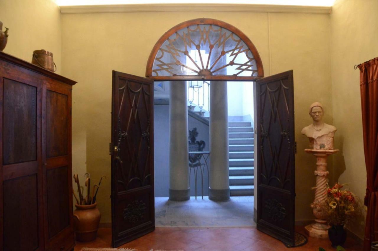 Residenza Storica Palazzo Ricciarelli Volterra Exterior foto