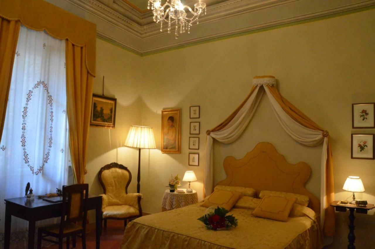 Residenza Storica Palazzo Ricciarelli Volterra Exterior foto