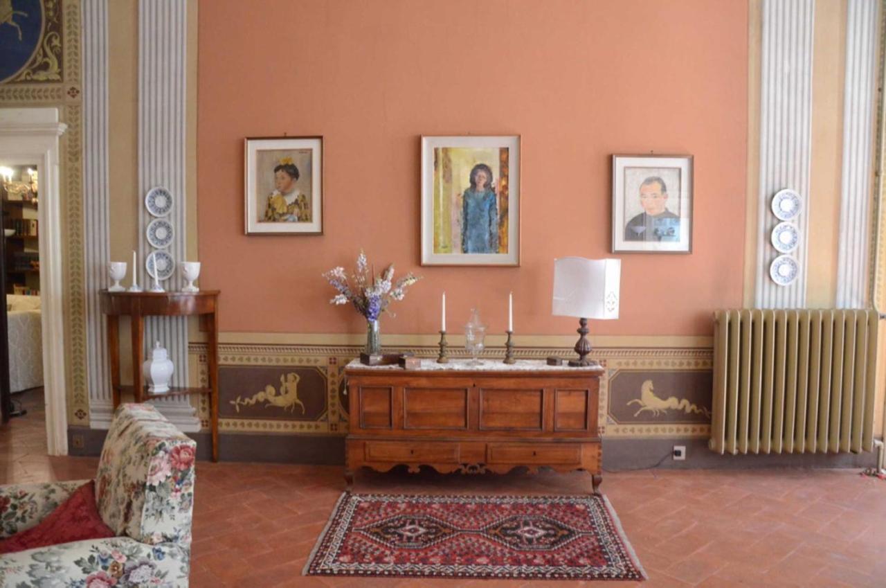 Residenza Storica Palazzo Ricciarelli Volterra Exterior foto